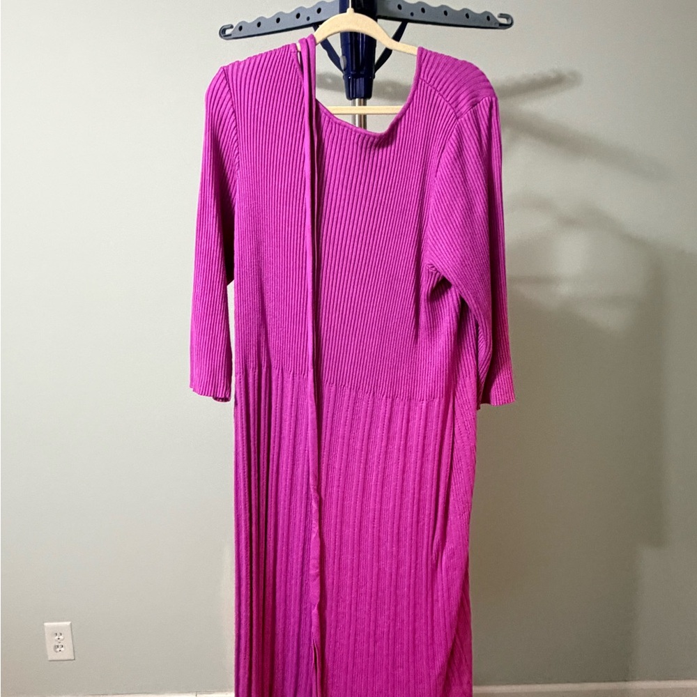 Pink Ribbed Dress - Picture 2 of 3